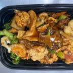 Best Broccoli & Cauliflower Combo 菜花西兰花三样 in Lansing, IL