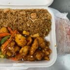 Best General Tao's Chicken 左公鸡(午) in Lansing, IL